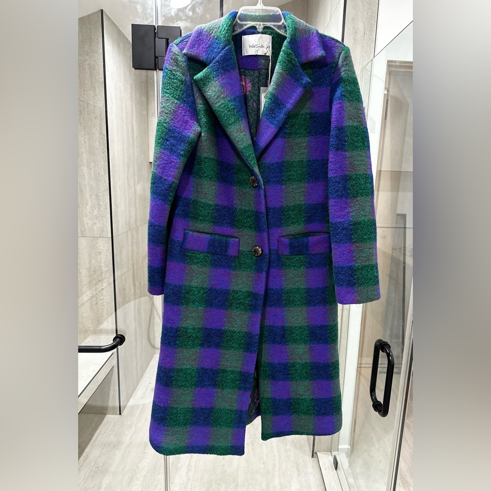 Coat for sale! New with tag ! Made in Italy!